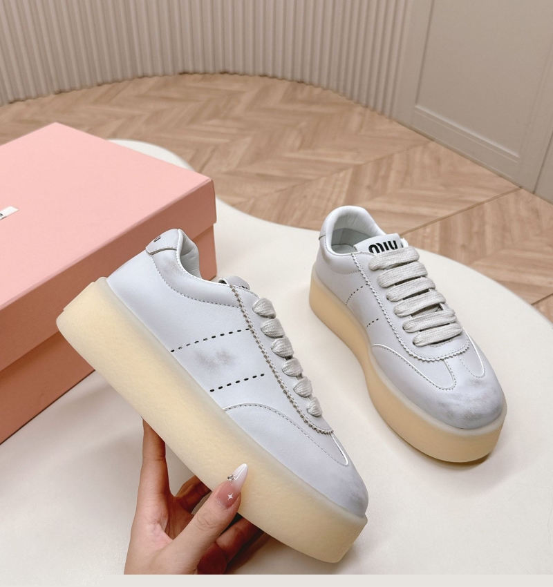 Miu Miu Casual Shoes